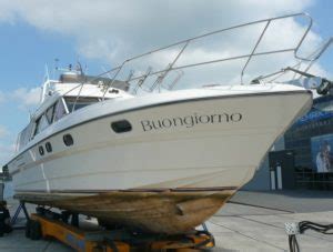 vochtmeting onderwaterschip van boot|Osmose onderzoek – BLM yacht surveys.